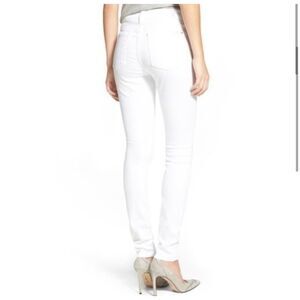 7 For All Mankind White Straight Leg Jeans – Size 30 | Classic Premium Denim